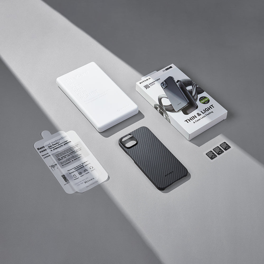 Apple iPhone 15 Plus Kılıf M-safe Şarj Özellikli 1500D Aramid Fiber Pitaka Ultra-Slim Classic Serisi Black-Grey Twill Kapak Siyah-Gri