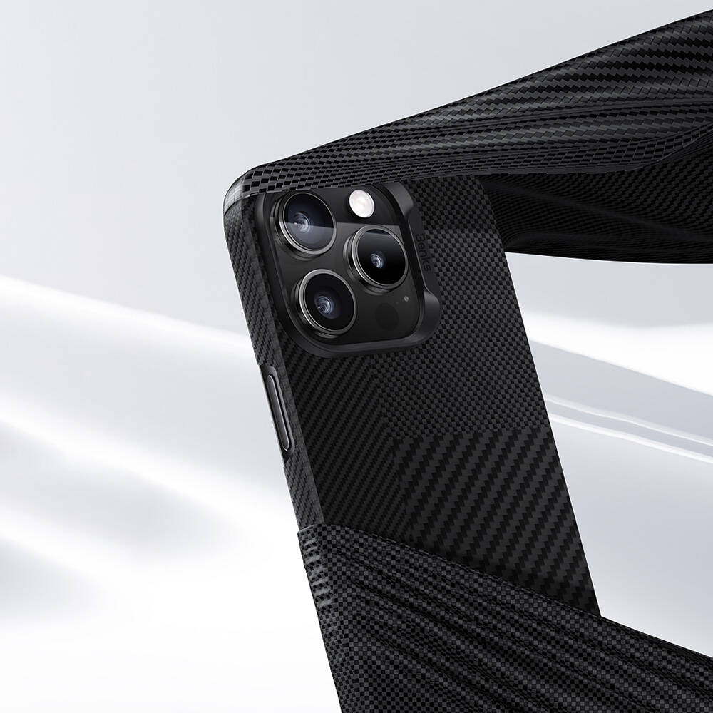 Apple iPhone 16 Pro Kılıf M-safe Şarj Özellikli Karbon Fiber Benks Montage ArmorAir Kevlar Kapak Siyah