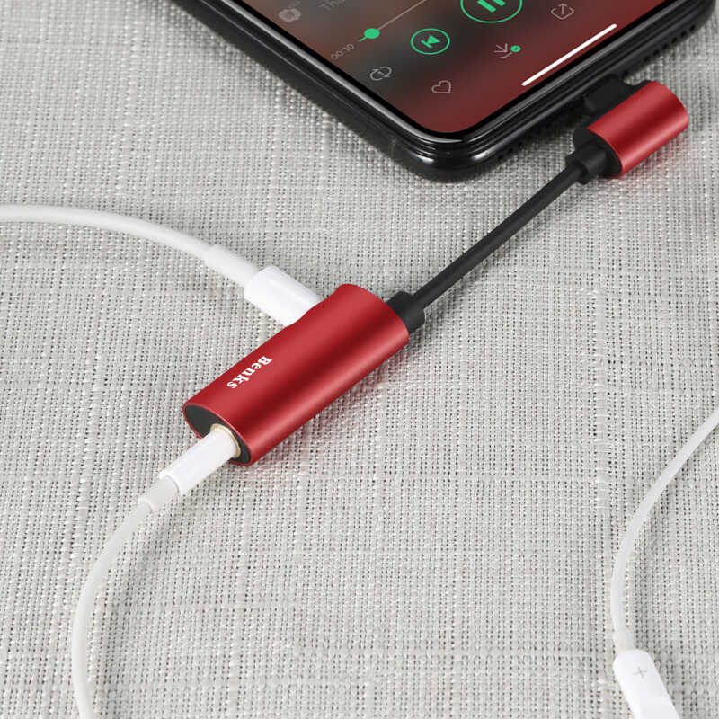 Benks U40 2 in 1 Lightning Audio Adaptör Kırmızı