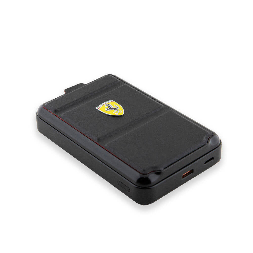 Ferrari 973WP Orjinal Lisanslı M-safe Şarj Özellikli Standlı Metal Logolu Powerbank 10.000mAh Siyah