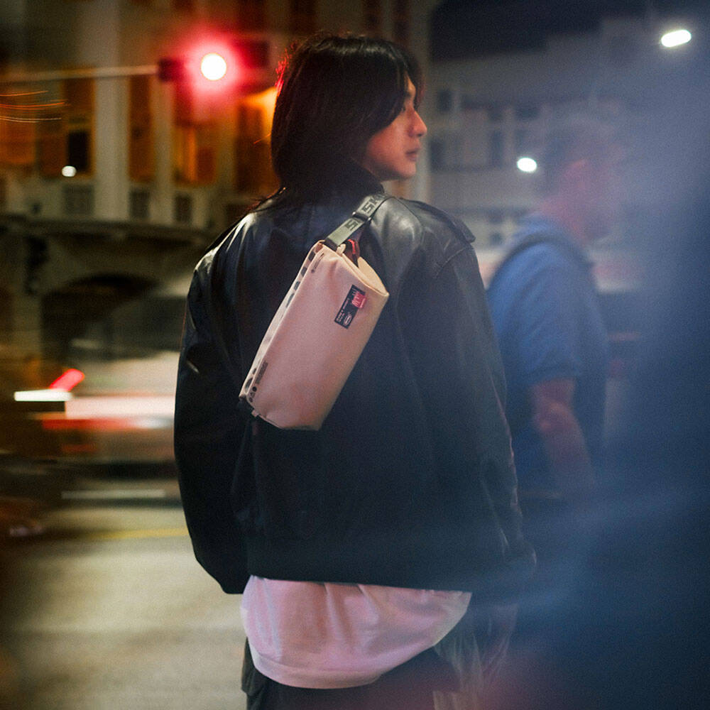 Skinarma Crossbody Fardel Çapraz Vücut Çantası Siyah