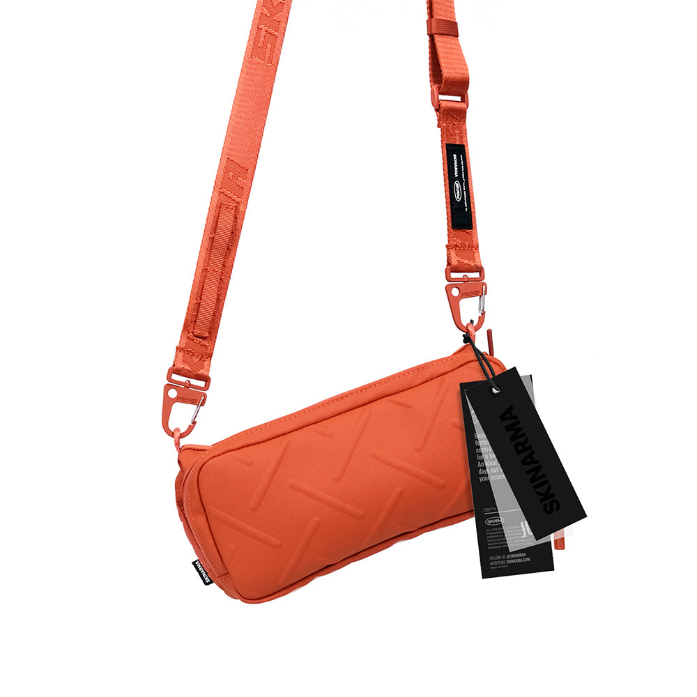 Skinarma Sacoche Juno Cross-Hatch Desenli Naylon Scout Boyun Askı Kayışlı Çapraz Vücut Çantası Haki