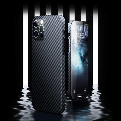 Apple iPhone 12 Pro Kılıf Benks Aramid Kapak Siyah