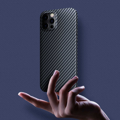 Apple iPhone 12 Pro Kılıf Benks Aramid Kapak Siyah