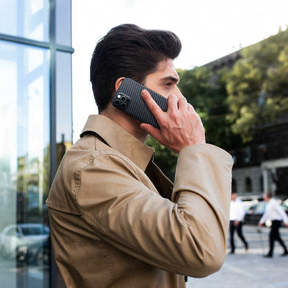 Apple iPhone 12 Pro Max Kılıf Benks Aramid Kapak Siyah