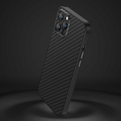 Apple iPhone 12 Pro Max Kılıf Karbon Fiber Benks Hybrid Kevlar Kapak Siyah