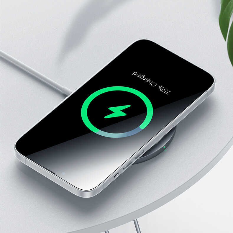 Apple iPhone 13 Kılıf Benks Lollipop Protective Kapak Siyah