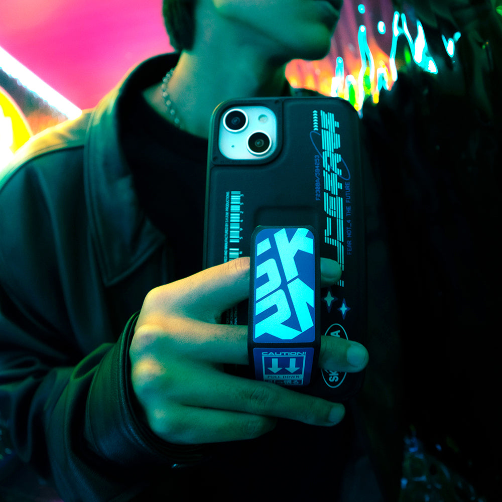 Apple iPhone 13 Kılıf Skinarma Standlı Deri Görünümlü Akarui Kapak Mavi