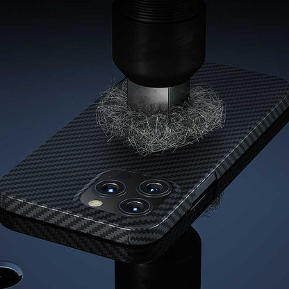 Apple iPhone 13 Pro Max Kılıf Benks Aramid Fiber Kapak Siyah