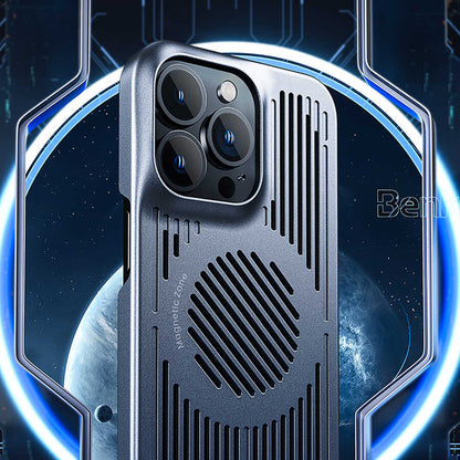 Apple iPhone 13 Pro Max Kılıf Benks Bizzard Soğutucu Özellikli Oyuncu Telefon Kılıfı Gri