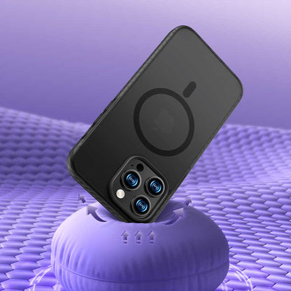 Apple iPhone 14 Kılıf Kenarları Silikon Airbagli Mat Arka Yüzey Benks Icesand Kapak Siyah