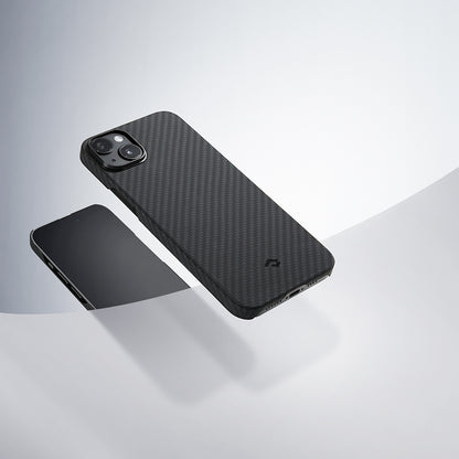 Apple iPhone 14 Kılıf M-safe Şarj Özellikli 1500D Aramid Fiber Pitaka Ultra-Slim Classic Serisi Black-Grey Twill Kapak Siyah-Gri