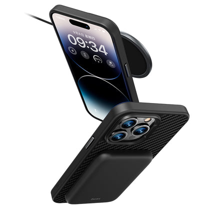 Apple iPhone 14 Plus Kılıf Karbon Fiber M-safe Şarj Özellikli Benks Hybrid ArmorPro 1500D Kevlar Kapak Siyah