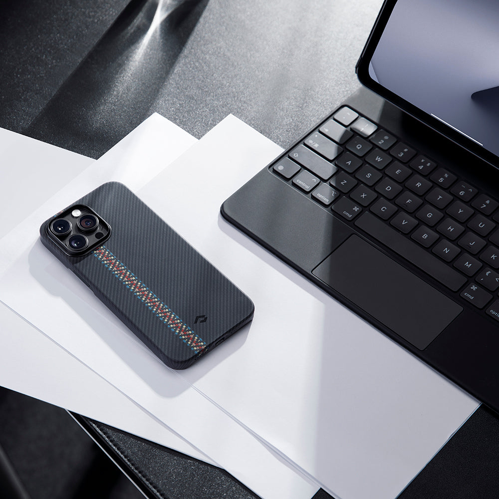 Apple iPhone 14 Pro Kılıf M-safe Şarj Özellikli 600D Aramid Fiber Pitaka Tactile Woven Orchestra Serisi Rhapsody Kapak Siyah