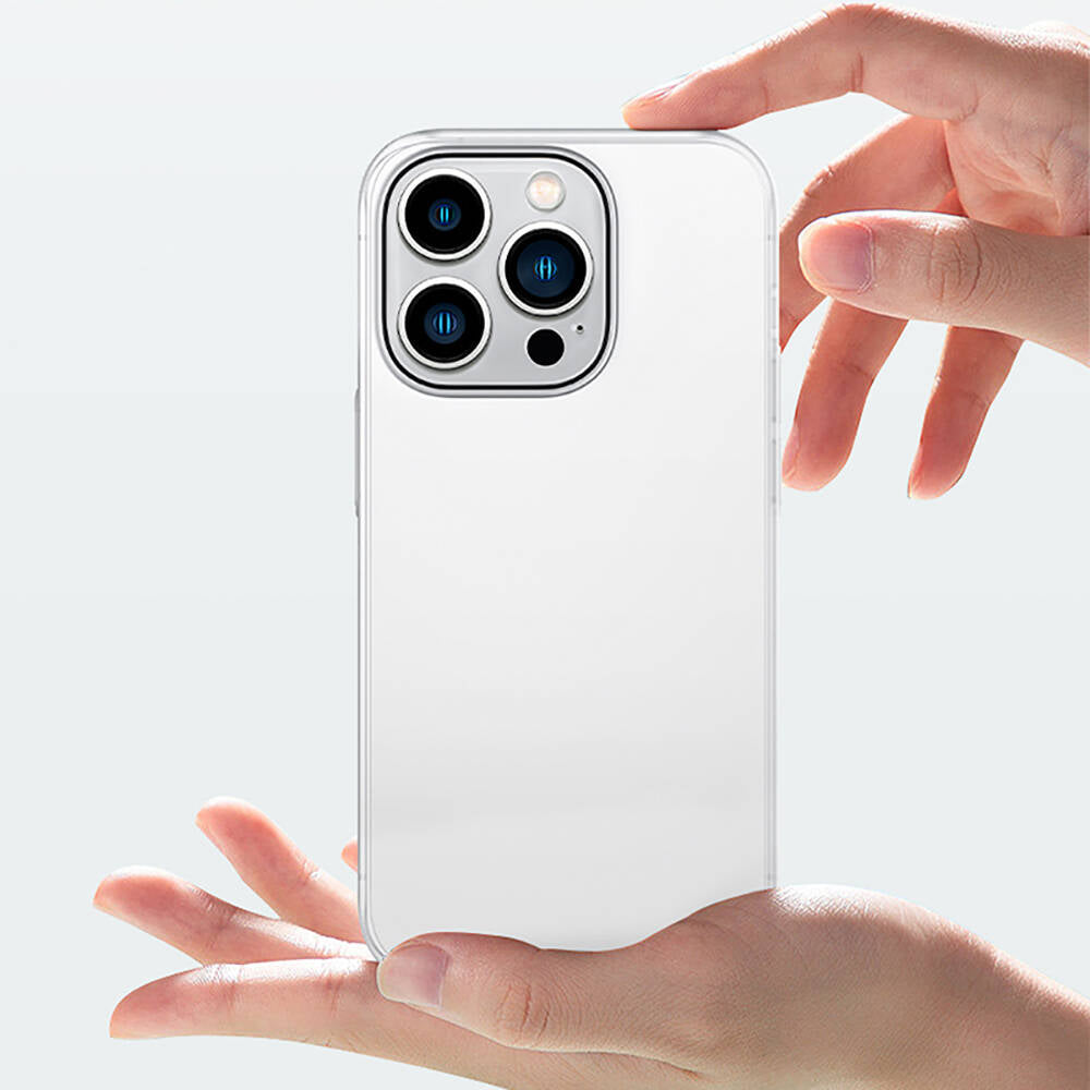 Apple iPhone 14 Pro Kılıf Ultra İnce Mat PC Arka Yüzey Recci Elite Serisi Kapak Beyaz