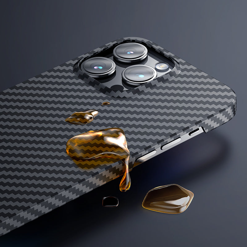 Apple iPhone 14 Pro Max Kılıf M-safe Özellikli Karbon Fiber Benks Essential Kevlar Kapak Siyah