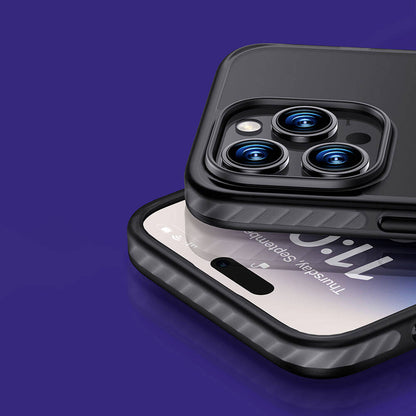 Apple iPhone 14 Pro Max Kılıf M-safe Şarj Özellikli Mat Arka Yüzey Benks Drop Resistance Kapak Beyaz