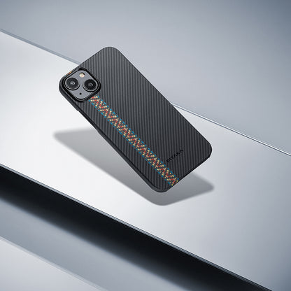 Apple iPhone 15 Kılıf M-safe Şarj Özellikli 600D Aramid Fiber Pitaka Tactile Woven Orchestra Serisi Rhapsody Kapak Siyah