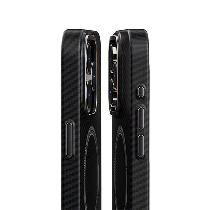 Apple iPhone 15 Kılıf Recci Machinist Serisi M-safe Şarj Özellikli Magnetik Karbon Kapak Gri