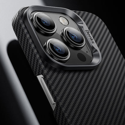 Apple iPhone 15 Plus Kılıf M-safe Özellikli Karbon Fiber Benks Essential ArmorAir 600D Kevlar Kapak Siyah