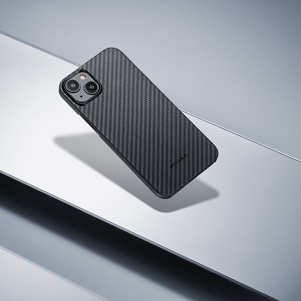 Apple iPhone 15 Plus Kılıf M-safe Şarj Özellikli 1500D Aramid Fiber Pitaka Ultra-Slim Classic Serisi Black-Grey Twill Kapak Siyah-Gri