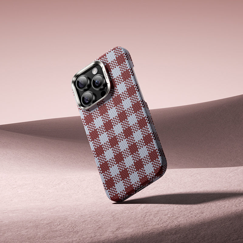 Apple iPhone 15 Pro Kılıf M-safe Şarj Özellikli Ekose Tasarımlı Benks ArmorVichy Kevlar Kapak Kırmızı