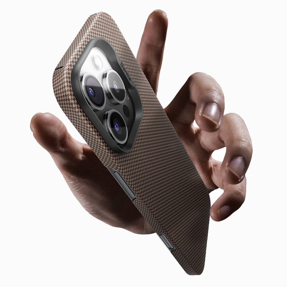 Apple iPhone 15 Pro Kılıf M-safe Şarj Özellikli Benks ArmorTint Serisi ArmorAir Kevlar Kapak Gold