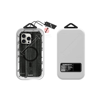 Apple iPhone 15 Pro Kılıf M-safe Şarj Özellikli Sararmaya Dayanıklı Youngkit Wood Forest Serisi Kapak Siyah