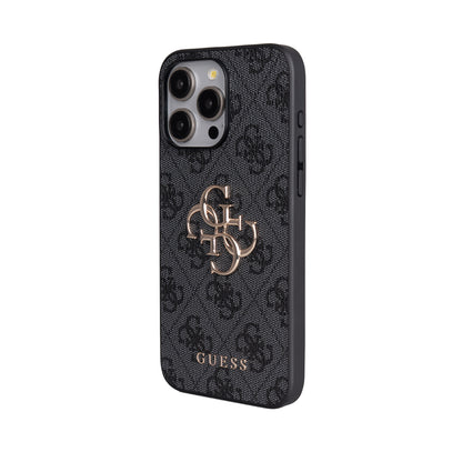 Apple iPhone 15 Pro Max Kılıf Guess Orjinal Lisanslı PU Deri 4G Büyük Metal Logolu Çapraz Vücut Askılı Kapak Pembe