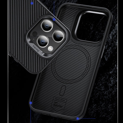 Apple iPhone 15 Pro Max Kılıf Karbon Fiber M-safe Şarj Özellikli Benks Hybrid ArmorPro 600D Kevlar Kapak Siyah