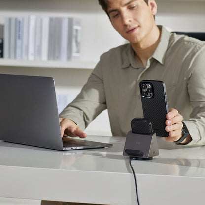 Apple iPhone 15 Pro Max Kılıf M-safe Şarj Özellikli 1500D Aramid Fiber Pitaka Military-Grade Classic Serisi Black-Grey Twill Kapak Siyah-Gri