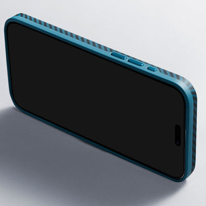 Apple iPhone 15 Pro Max Kılıf M-safe Şarj Özellikli 1500D Aramid Fiber Pitaka Military-Grade Classic Serisi Black-Grey Twill Kapak Siyah-Mavi