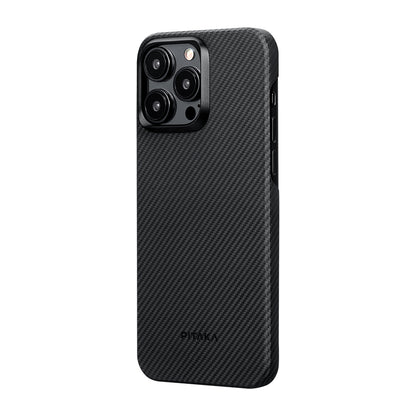Apple iPhone 15 Pro Max Kılıf M-safe Şarj Özellikli 600D Aramid Fiber Pitaka Ultra-Slim Classic Serisi Black-Grey Twill Kapak Siyah-Gri