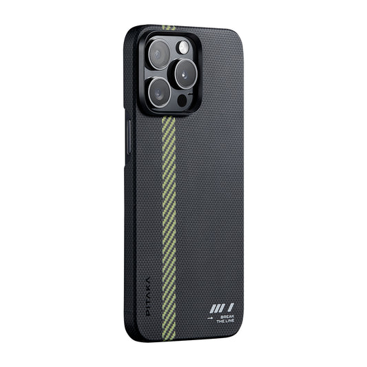 Apple iPhone 15 Pro Max Kılıf M-safe Şarj Özellikli Aramid Fiber Pitaka Tactile Woven Break The Line Kapak Siyah
