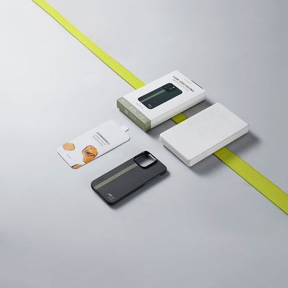 Apple iPhone 15 Pro Max Kılıf M-safe Şarj Özellikli Aramid Fiber Pitaka Tactile Woven Break The Line Kapak Siyah