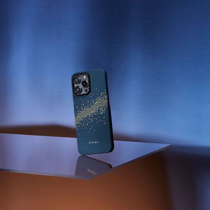 Apple iPhone 15 Pro Max Kılıf M-safe Şarj Özellikli Aramid Fiber Pitaka Tactile Woven Starpeak Serisi Milky Way Galaxy Kapak Mavi