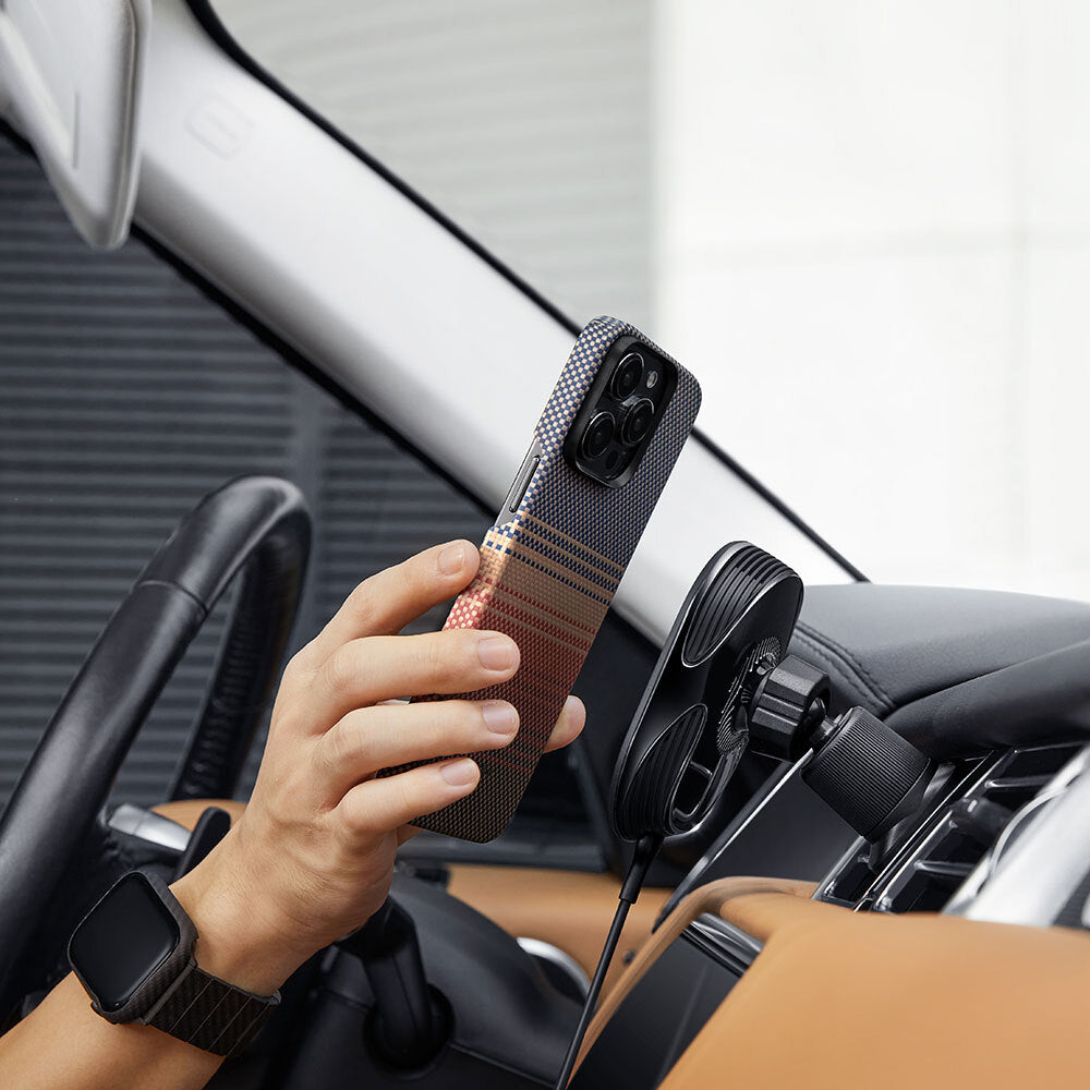 Apple iPhone 15 Pro Max Kılıf M-safe Şarj Özellikli Aramid Fiber Pitaka Tactile Woven Sunset-Moonrise Serisi Sunset Kapak Kahverengi