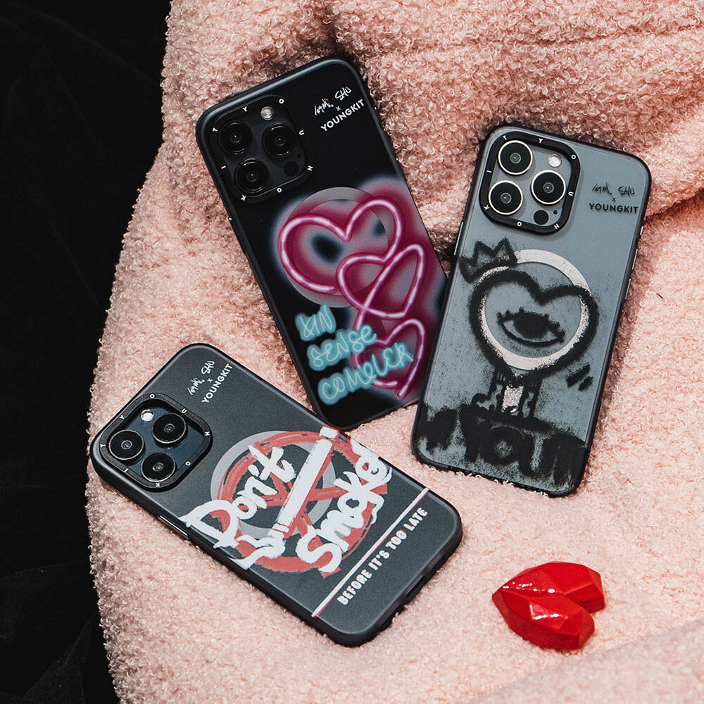 Apple iPhone 15 Pro Max Kılıf M-safe Şarj Özellikli Shu Tasarımlı Youngkit City Serisi Kapak Siyah-Kırmızı