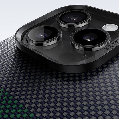 Apple iPhone 16 Kılıf M-safe Şarj Özellikli Karbon Fiber Tasarımlı Benks Aurora ArmorAir Kevlar Kapak Siyah