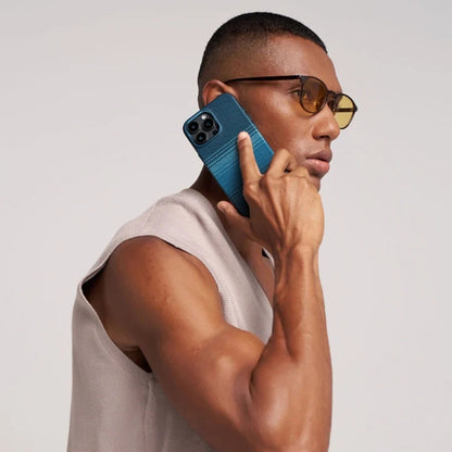 Apple iPhone 16 Pro Kılıf M-safe Şarj Özellikli Aramid Fiber Pitaka Military-Grade Sunset-Moonrise Serisi Moonrise Kapak Mavi