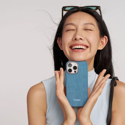 Apple iPhone 16 Pro Kılıf M-safe Şarj Özellikli Aramid Fiber Pitaka Ultra-Slim Classic Serisi Ocean Blue Kapak Mavi