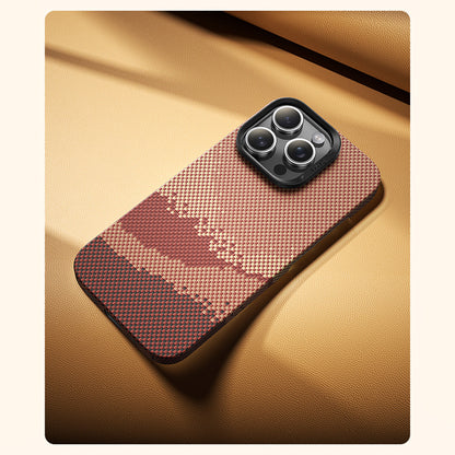 Apple iPhone 16 Pro Kılıf M-safe Şarj Özellikli Benks GoldenTide ArmorAir 600D Kevlar Kapak Gold