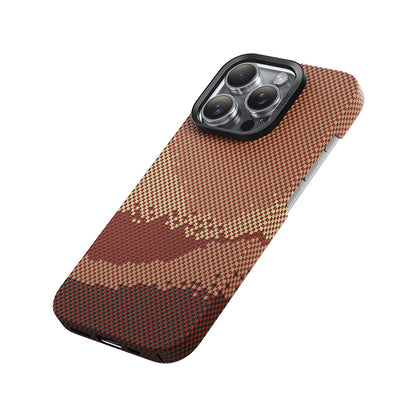 Apple iPhone 16 Pro Kılıf M-safe Şarj Özellikli Benks GoldenTide ArmorAir 600D Kevlar Kapak Gold