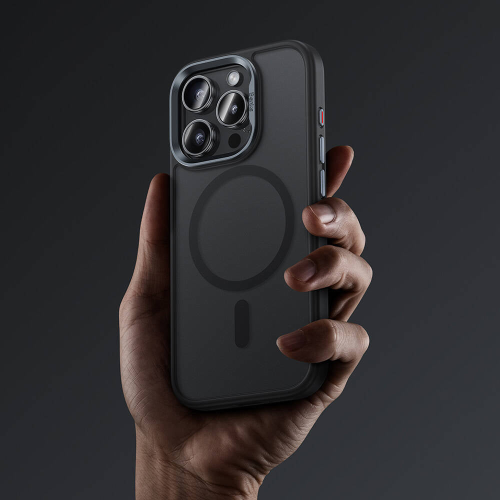 Apple iPhone 16 Pro Max Kılıf M-safe Şarj Özellikli Benks Mist Protective Kapak Siyah