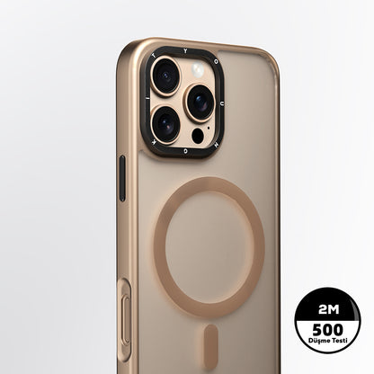 Apple iPhone 16 Pro Kılıf M-safe Şarj Özellikli Cam Arka Yüzey TPU Youngkit Gemstone Serisi Kapak Gold