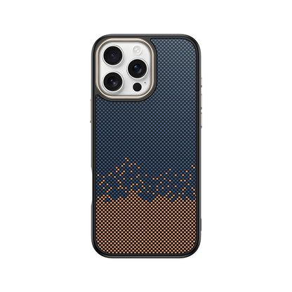 Apple iPhone 16 Pro Kılıf M-safe Şarj Özellikli Karbon Fiber Görünümlü Zore Antina Kapak