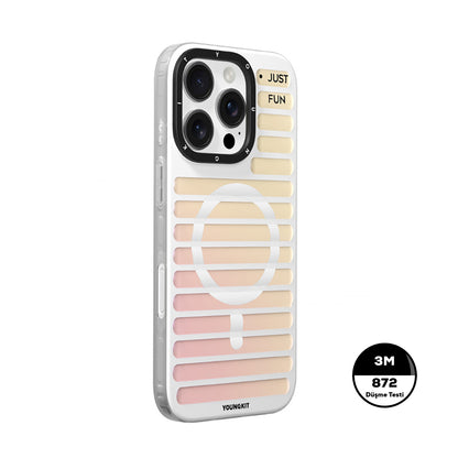 Apple iPhone 16 Pro Kılıf M-safe Şarj Özellikli Youngkit Geek Serisi Kapak Beyaz