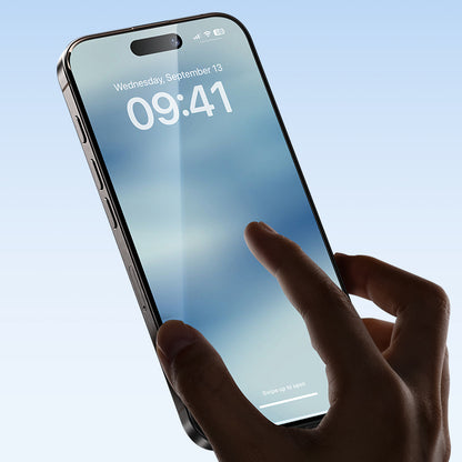 Apple iPhone 16 Pro Max Benks Ultra Shield 0.9mm Çerçeveli 0.3mm Ekran Koruyucu + Kolay Uygulama Aparatlı Siyah