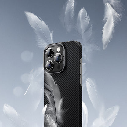 Apple iPhone 16 Pro Max Kılıf Benks M-safe Şarj Özellikli Metal Kamera Çerçeveli Magnetik ArmorAir 600D Kevlar Fiber Kapak Siyah