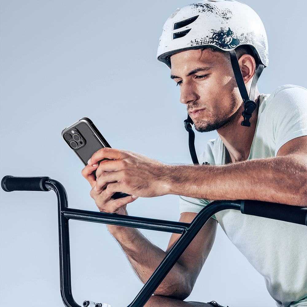 Apple iPhone 16 Pro Max Kılıf M-safe Şarj Özellikli Airbagli Raptic Apex Serisi Karbon Fiber Tasarımlı Kapak Siyah